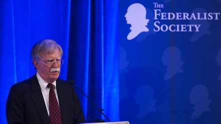 Ağ Evin beynəlxalq qurumlara hücumları davam edir; Bu dəfə hədəfdə beynəlxalq Haaqa məhkəməsidir