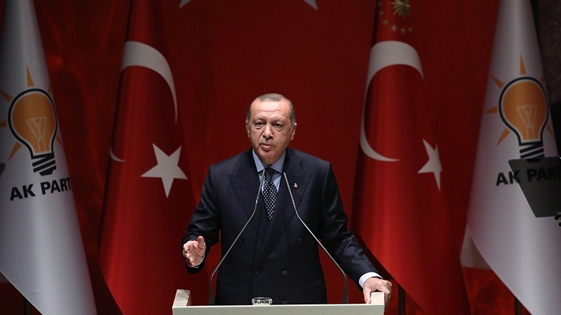 Erdogan: Amerîka hewil dide Tirkîyê ji hêla aborî ve têror bike