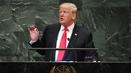 Trampa qarşı təhqiramiz gülüşlər medialarda