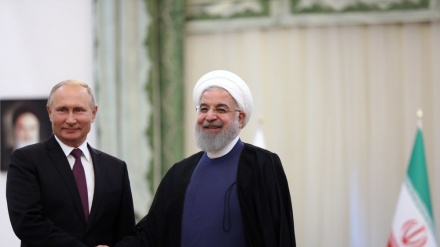 Susret Putina i Ruhanija na margini trilateralnog susreta u Teheranu