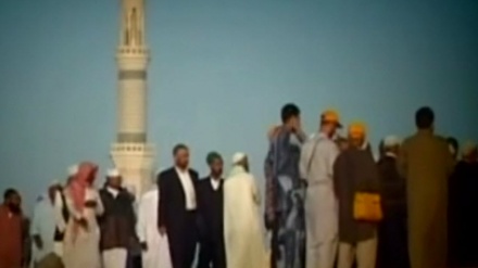 بە ناوی خواپەرەستی