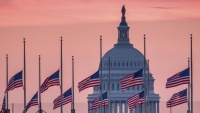 Zastave u SAD-u spuštene na pola koplja povodom smrti senatora McCaina
