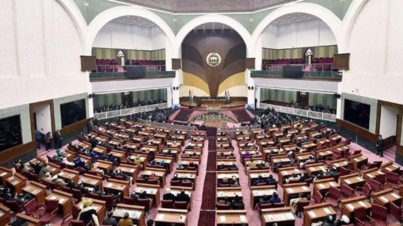 افغان اراکین پارلیمنٹ کا امریکی فوج کے انخلا پر زور 