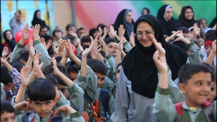 پێوەندی دایک و باوکان و مەدرەسه