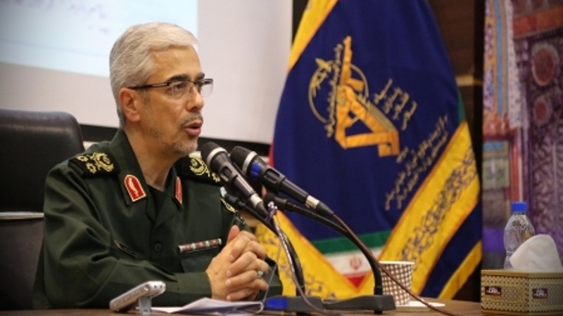 General Baqeri: İran öz müdafiə gücünü artırmaq üçün bir kəsdən icazə almır