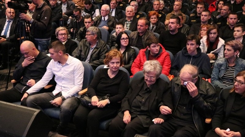 Posljednja počast hrabrim policajcima Šehoviću i Vujinoviću 