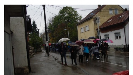 Građani Bihaća šetnjom do Borića nastavili proteste