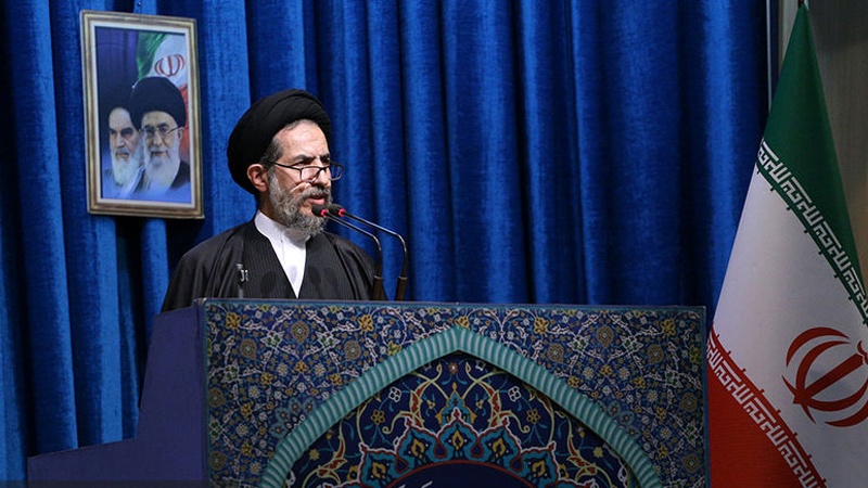 Tehranın müvəqqəti imam cüməsi: İran ABŞ-ın savaş maşınını durdurdu