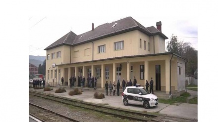 Bihać: Migranti blokirani u vozu