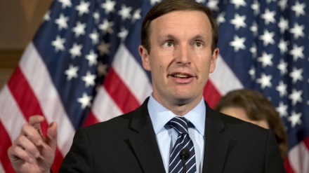 Amerikalı senator ABŞ-ın Ərəbistana olan dəstəyini dayandırmasını istədi