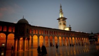  Muslimanke u Velikoj džamiji u Damasku