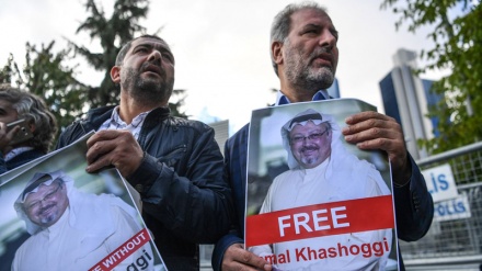 خڕبوونەوە لە بەردەم باڵوێزخانەی عەرەبستان لە ئەمریکا سەبارەت بە دۆسیەی خاشقچی