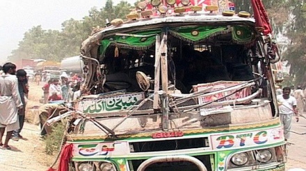 پاکستان میں عزاداروں کی بس کو حادثہ 25 افراد جاں بحق