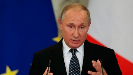 Putin dünyada strateji müvazinətin dəyişdirilməsi üzrə cəhdlər barədə xəbərdarlıq edib