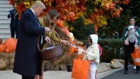 Halloween party Trumpa i supruge u Bijeloj kući
