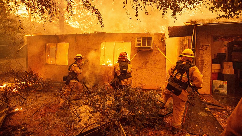 امریکہ: کیلی فورنیا میں آگ لگنے کے واقعے میں ہلاکتوں کی تعداد میں اضافہ