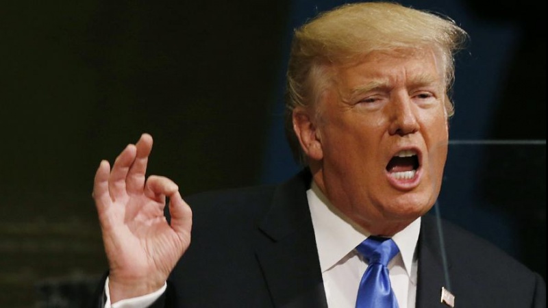 Tramp mühacirlərə divan tutulmasına dəstək verib