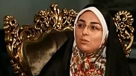 بەڵگەفیلمی من و باڵاپۆشەکەم 
