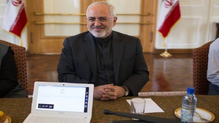 Zərif: Əfqanıstan üçün hərbi həll yolu nəticə verməyib