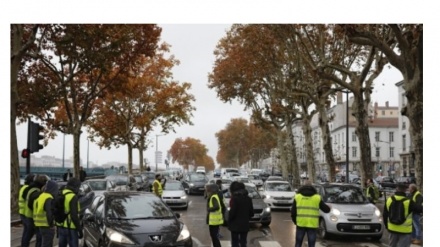 Žuti prsluci okupirali naplatne rampe na autoputevima