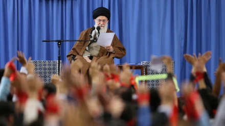   ایران کے مقابلے میں امریکا کو ہمیشہ شکست ہوئی، رہبرانقلاب اسلامی  