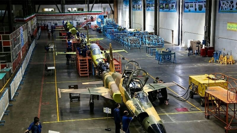 SAD uvode sankcije Iranu - a Iran počinje serijsku proizvodnju vlastitog lovca Kowsar