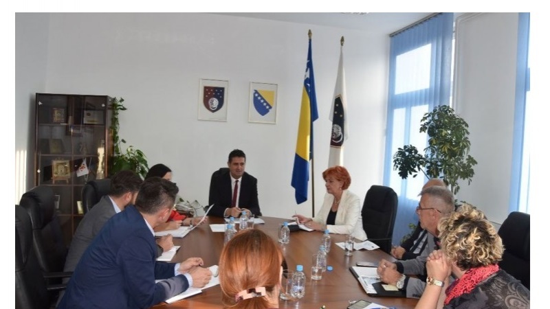 KS: Svake sedmice se otvori 1.500 do 2.000 bolovanja