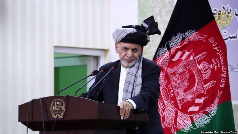 طالبان کے پاس بات چیت کے لیے دو راستے: افغان صدر