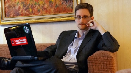  ایڈورڈ سنوڈن نے فرانس میں سیاسی پناہ  لے لی؟