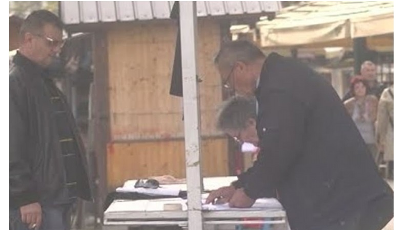  Bihać: Građani potpisuju peticiju za izmještanje migranata