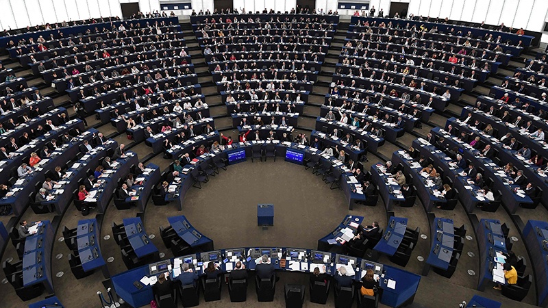 Avropa Parlamenti səud koalisiyasına qarşı silah sanksiyası istəyib