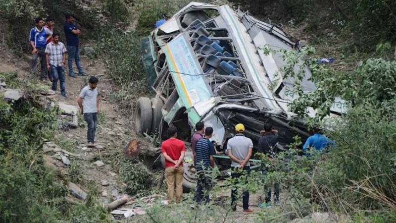 Hindistanda bir avtobus qəzası; 15 ölü
