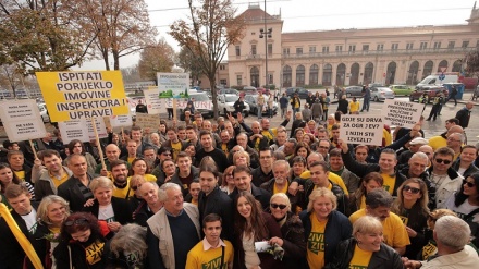 Živi zid održao protest ispred Hrvatskih šuma: Raskrinkat ćemo korupciju