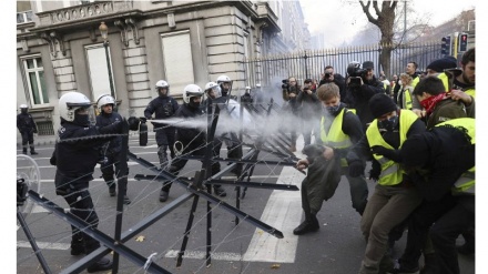 Brisel: Vodeni topovi i suzavac na protestu protiv visokih poreza