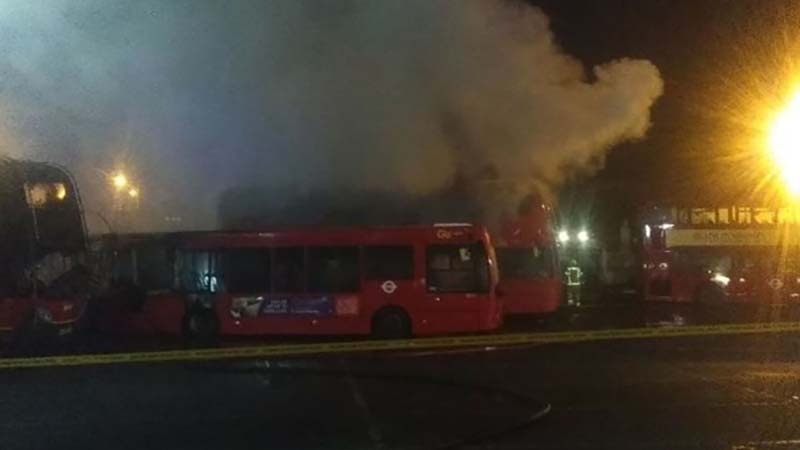 لندن میں بس اسٹاپ پر دھماکہ 