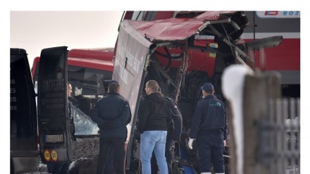 Tragedija kod Niša: Voz udario u autobus, pet osoba poginulo