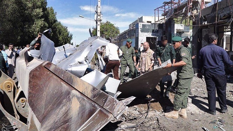 U terorističkom napadu na jugu Irana poginula dva policajca, 40 osoba povrijeđeno