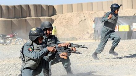 افغانستان، ہلمند میں فوجی بیس پر طالبان کا حملہ