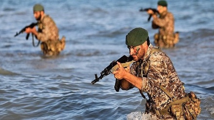 ایران میں پیغمبر اعظم فوجی مشقوں کا آغاز