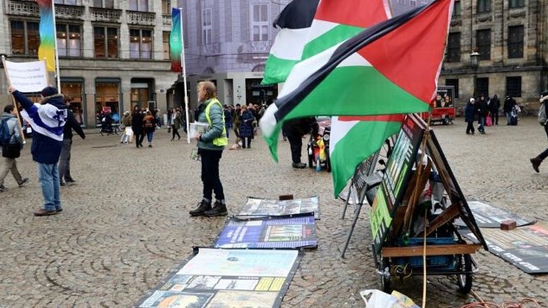 Hollandiyalı aktivistin İsrail əleyhinə 4 il sürən bir nəfərlik etiraz aksiyası
