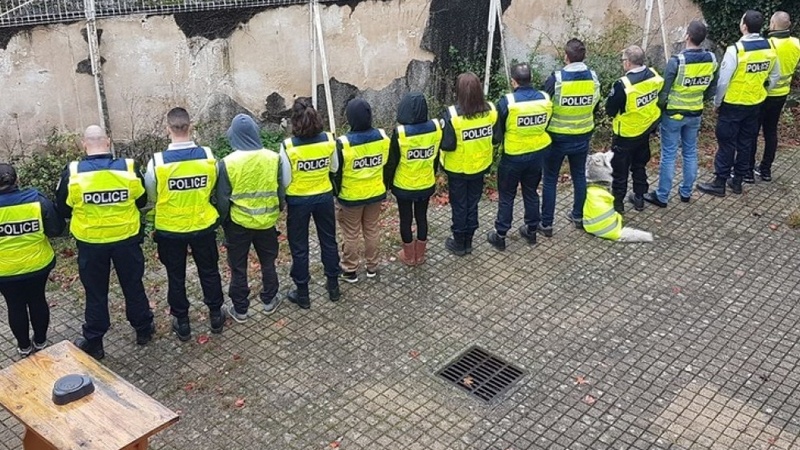 فرانسیسی پولیس نے بھی یلو جیکٹ والوں کی حمایت کا اعلان کر دیا 