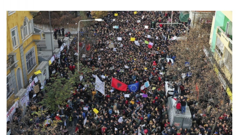 Foto/Tanjug/AP Photo/Hektor Pustina