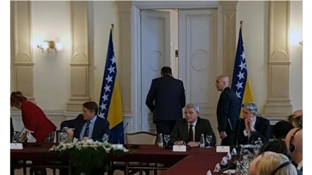 Dodik napustio sastanak s delegacijom PIK-a jer nije istaknuta zastava RS