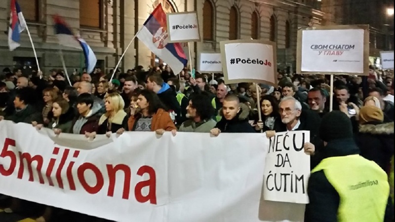 Beograd: Bez incidenata završeni osmi protesti protiv nasilja