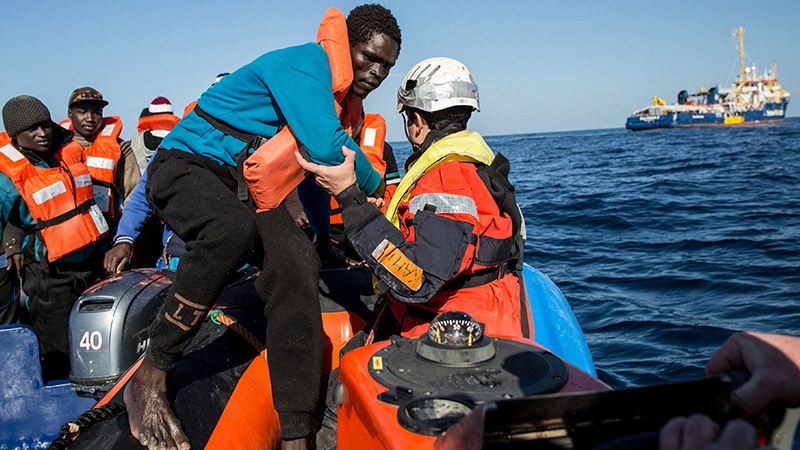 مہاجرین کی کشتی کو حادثہ بڑے پیمانے پرہلاکتوں کاخدشہ