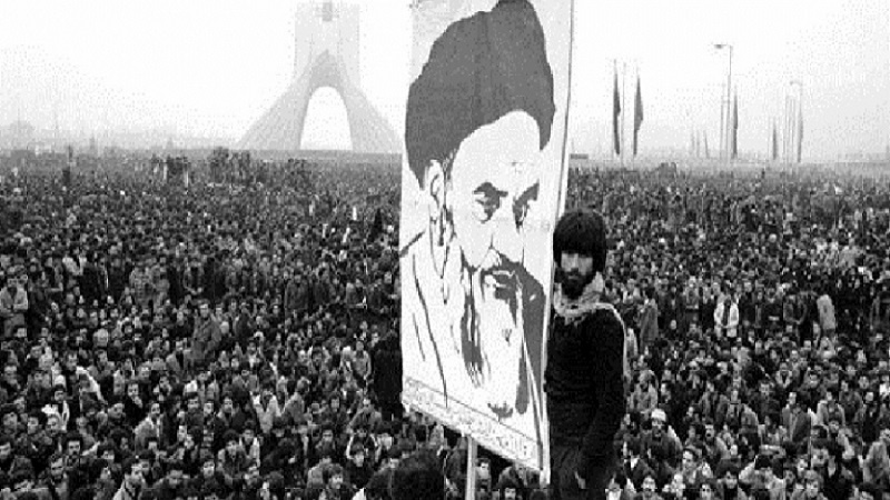 دنیا کے انقلابات اور ایران کے اسلامی انقلاب میں فرق