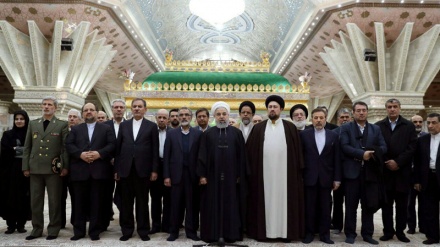 پەیمان نوێکردنەوەی سەرۆک کۆمار و ئەندامانی ئەنجومەنی وەزیرانی ئێران لەگەڵ ئارمانجەکانی ئیمامی کۆچکردوو و شەهیدان