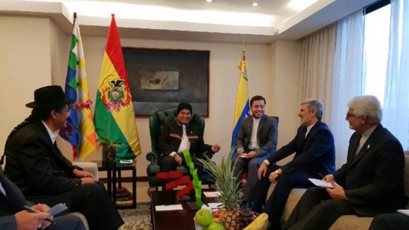 İranın müdafiə naziri Boliviya prezidenti ilə görüşdü