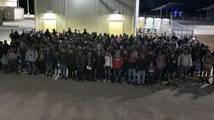 Koçber hela jî dibin gorîyê sîyasetên Trump ên dijî koçberan 