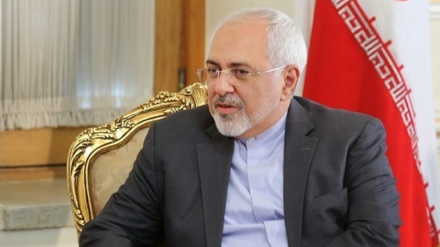 ایرانی عوام نے امریکا کے سپر پاور ہونے کا افسانہ چکنا چور کردیا 